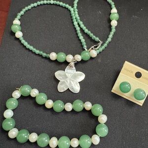Green Jade and Pearl inspired Jewelry Suite  - Necklace/Bracelet/Earrings